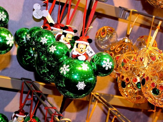 5 Disney-Christmas Fun Facts